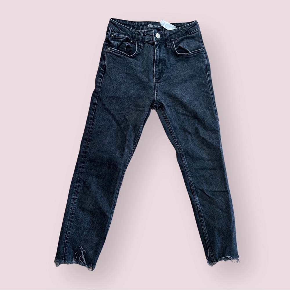 Zara Black High Rise Straight Ankle Jeans with Raw Hem (Size 4)